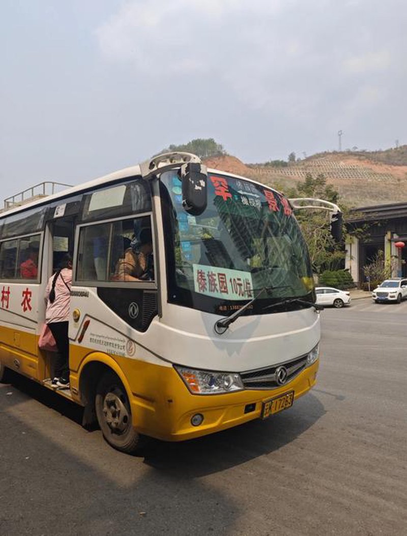 西双版纳包车旅游：轻松畅游热带天堂